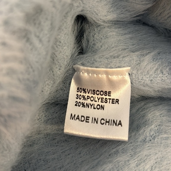 Princess Polly Phoebe Button Front Cardigan L XL Light Blue  Furry Cropped - Picture 4 of 7